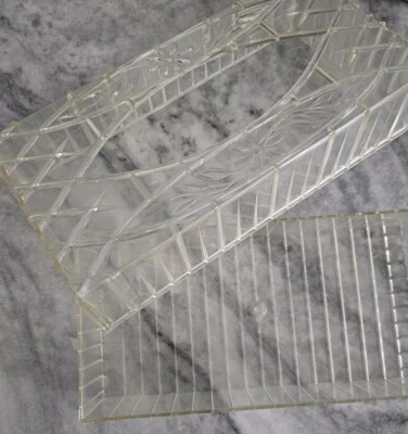 Caja de pañuelos florales acrílicos vintage de mediados de siglo papel doble pliegue toalla de papel para invitados Foto 1 de 4