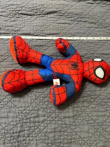 muñeco de peluche spiderman - Imagen 1 de 2