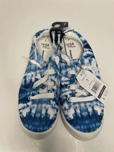Time & Tru Women's Memory Foam Casual Sneaker Tennis Shoe Size 7 New with Tags - Picture 1 of 3