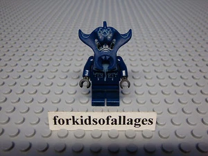 Lego Atlantis Minifigure MANTA RAY Dark Blue Rubber Head Gear 8075 8077 Minifig - Picture 1 of 1