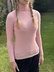 Vintage 60s Pringle Scotland 34 100% Cashmere Ribbed Turtleneck Back Zip Sweater - Picture 1 of 14