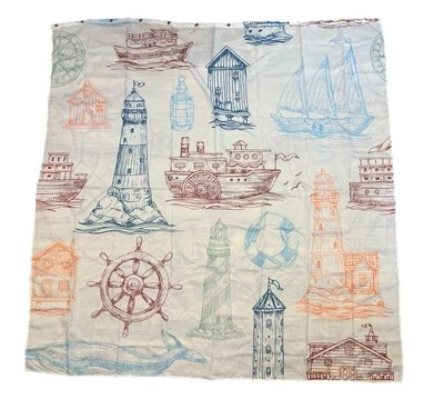 Cortina de ducha (72” x 72”) con anillos de cortina  Foto 1 de 2