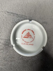 Rock and Roll Hall of Fame Museum Ashtray White Gold 2W - Picture 1 of 2