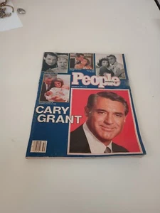 Vintage 1986 December 15, PEOPLE WEEKLY Magazine, Cary Grant / Mae West & More - Picture 1 of 3