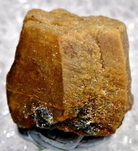 WHITEITE XTAL! CROSSCUT CREEK, YUKON, CANADA 1 X 1 X 1 CM #19 - Picture 1 of 3