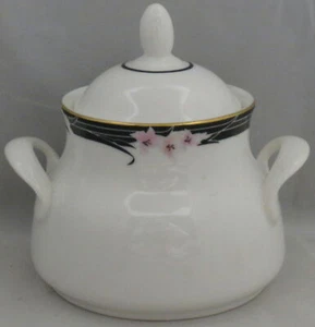 Royal Doulton Enchantment Sugar Bowl & Lid - Picture 1 of 1