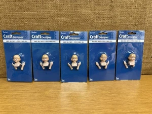 Juego de 5 piezas de muñeca de porcelana Darice cabeza y manos ángel rubio artículo 1224-20 - Imagen 1 de 2