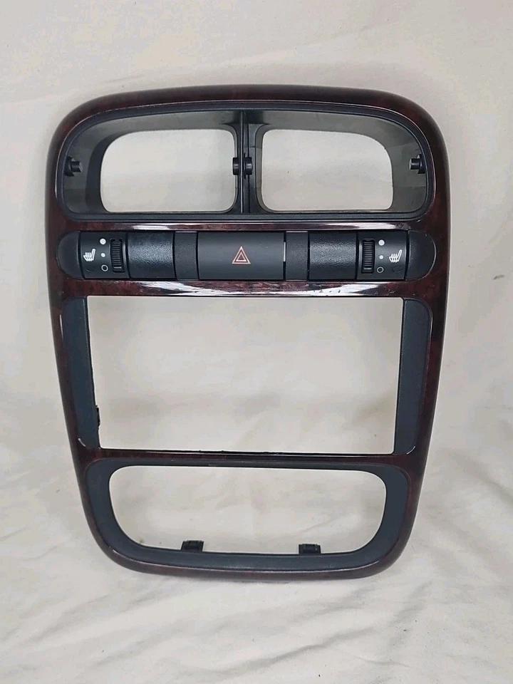 2001-2002 Saturn L200 painel central moldura de ventilação de rádio acabamento em grão de madeira fabricante de equipamento original 22674142 - Imagem 1 de 4