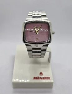Nixon The Player - Bild 1 von 6