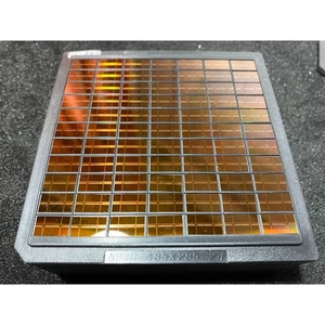 Pre-Cut Silicon Wafer Die DDR Memory Chip - Picture 1 of 3