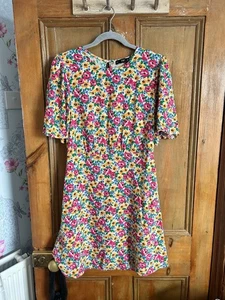 Size 12 F&F Bright Multicoloured Floral Short Sleeve A-line Summer Dress - Picture 1 of 7