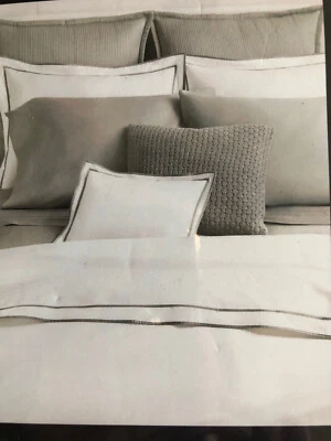 FUNDA NÓRDICA COMPLETA RALPH LAUREN QUEEN - PRECIO DE VENTA SUGERIDO POR EL FABRICANTE: $335.00 Foto 1 de 4