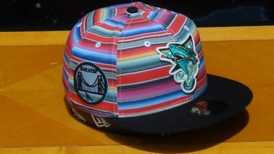 NHL San José Tiburones Serape Quetzalli Jiménez y Herencia Mexicana Sombrero Nueva Era Foto 1 de 4