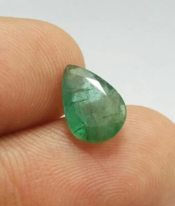 Gemas sin tratar de buena calidad de esmeralda de Zambia verde rico corte per... - Imagen 1 de 9