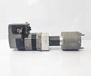 SCHNEIDER ELECTRIC ILE1F661S1886 LEXIUM INTEGRATED DRIVE SERVO MOTOR 2204035301 - Picture 1 of 7