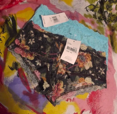 2 NEW HANKY PANKY 4812 TRUB & 8I1284 BLMU USA LACE BOYSHORT PANTIES XS - Image 1 of 2