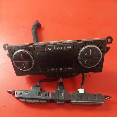 Unidade de controle climático aquecedor CA 2008 a 2012 Chevrolet Traverse  - Imagem 1 de 4