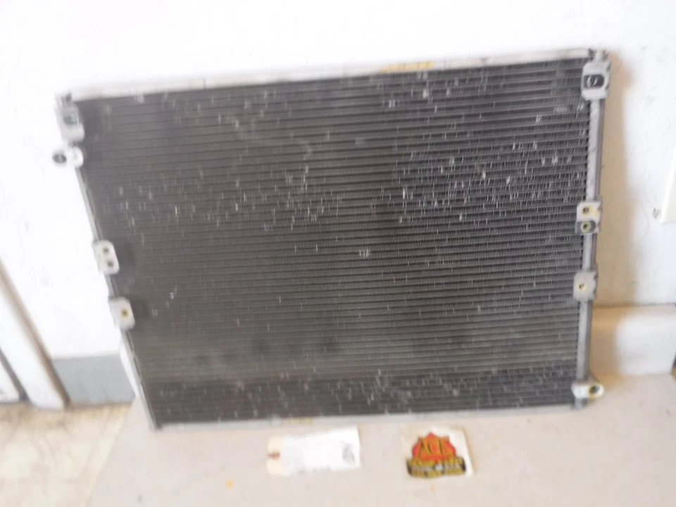 96-02 Toyota 4Runner AC Condenser OEM 8846135050 Foto 1 de 4