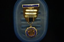 14K YELLOW GOLD AMERICAN LEGION PAST ADJUTANT PIN MEDAL W/ RIBBON 1935 #D2921