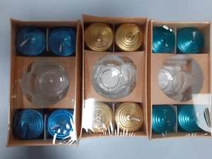 Set 4 candele a moccolo h 4 cm circa con portacandele in vetro , vari colori - Foto 1 di 22