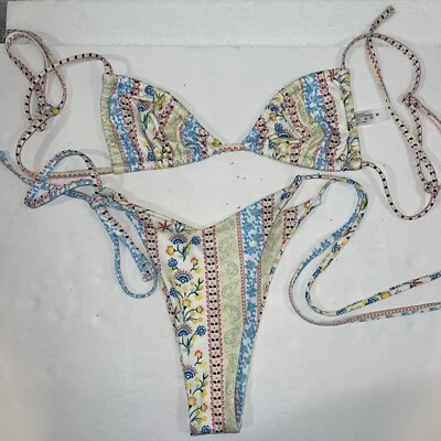 Traje de baño Shein verano playa cachemira y floral 2 piezas bikini corbata sujetador delantero e inferior Foto 1 de 4