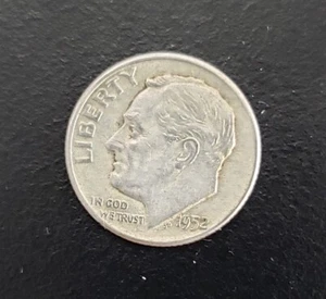 ESTATE FIND 1952 Roosevelt Dime - Picture 1 of 2