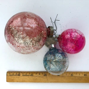 3 Vintage Glass Unsilvered Tinsel Christmas Tree Ornaments - Picture 1 of 5
