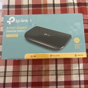 TP-Link TL-SG1008D 8-Port 10/100/1000Mbps Gigabit Ethernet Desktop Switch. Neu! - Bild 1 von 4