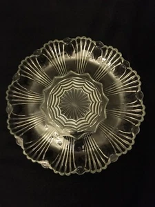 9 3/4" Hervorragendes Spinnennetz mit Sonnenschliff geformt Kristallglas Vorspeise Platte - Bild 1 von 3