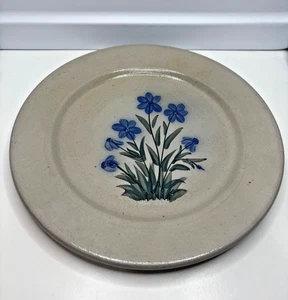 10,5" Salmon Falls Steinzeug Keramik Deko Teller Handarbeit Blume Kornblume - Bild 1 von 7