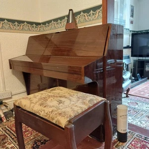 Zender Upright Piano Lovely Condition - Picture 1 of 17