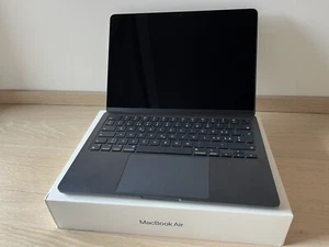Apple MacBook Air 13,6 Zoll (256GB SSD, M2, 8GB) Laptop - Mitternacht - MLY33D/A - Bild 1 von 3