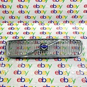 2004 - 2007 Volvo V70 Front Upper Grille Assembly OEM 05 06 - Picture 1 of 9
