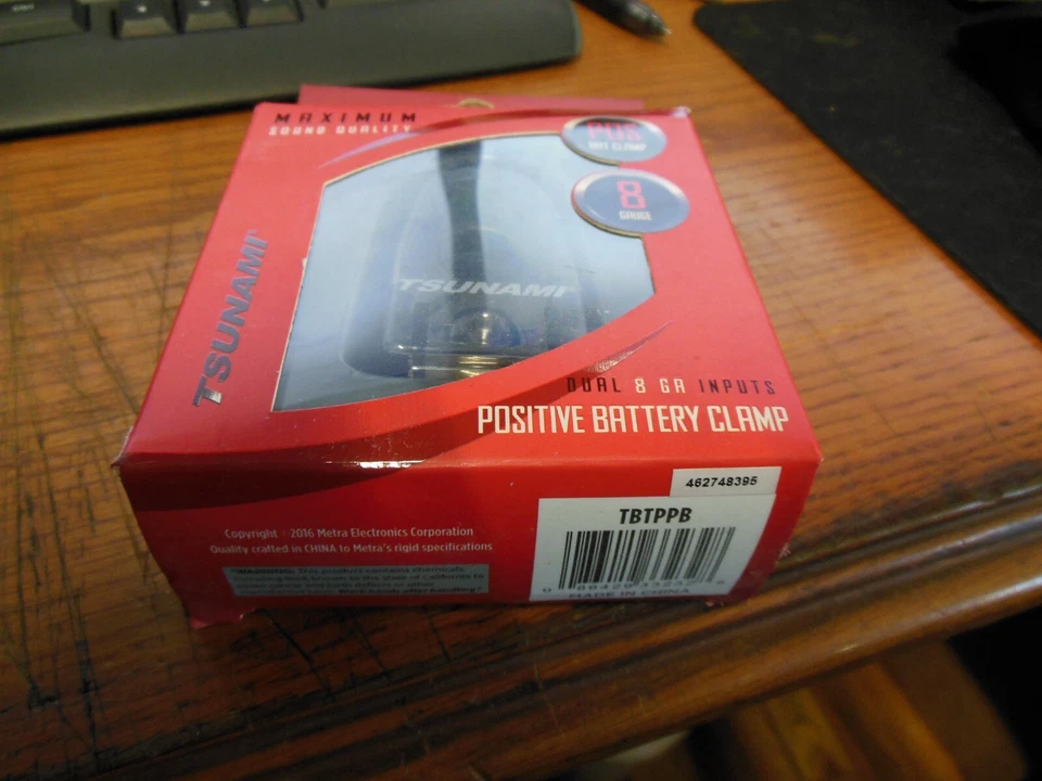 Tsunami By Metra TBTPPB 8 Gauge Pos Battery Cable Clamp - Image 1 of 1