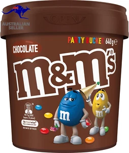 Milk Chocolate Snack and Share Party Bucket 640G - Picture 1 of 12