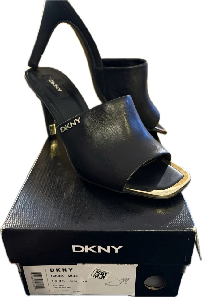 DKNY женщин Бронкс поскользнуться на платье сандалии из черной кожи золотистый тон деталь 8,5 EUC - Изображение 1 из 1