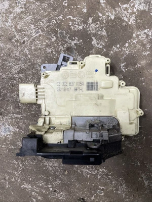 Genuine VW / AUDI / SEAT / SKODA - Passenger Front Door Lock - 3C2837015A - Image 1 of 4