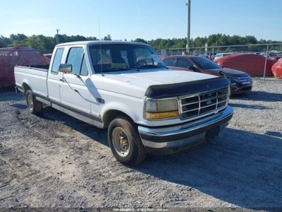 Passenger Fender Front From 8501 GVW Fits 92-97 FORD F250 PICKUP 1136222 Foto 1 de 4