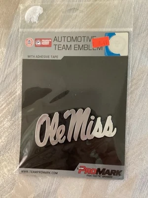 Emblema del equipo automotriz Ole Miss Rebels NCAA Foto 1 de 2