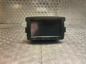 RENAULT CAPUR RADIO GPS NAVIGATION HEAD UNIT 281150198R - Picture 1 of 7