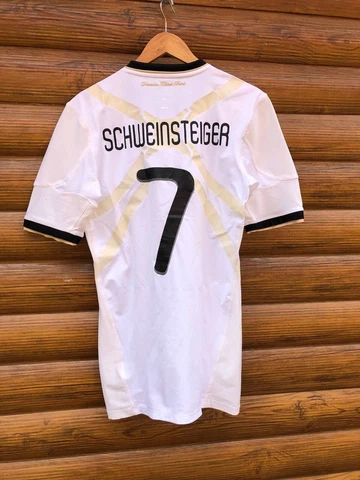 GERMANY SCHWEINSTEIGER FOOTBALL SHIRT SOCCER JERSEY ADIDAS 2010 / 2011 Cover