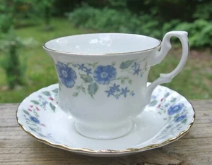 Vintage Royal Albert "Meadowcroft" Teacup and Saucer - Picture 1 of 7