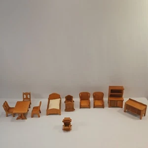  11 Stück Vintage Antik Puppenhaus Miniatur Möbel Stühle Betten, Kommoden - Bild 1 von 19
