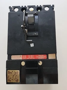SQUARE D FH36015 3 POLE 15A 600V CIRCUIT BREAKER [2RE2] - Picture 1 of 10
