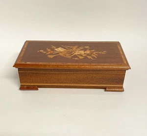Music Box Gioielli Vintage Reuge Italia Intarsiato Movimento Musicale Svizzero Suona Fascino - Foto 1 di 17