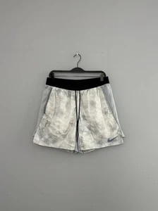 Men's Nike Tech Pack Aeroloft Running Shorts White/Gray Down Insulated Size L - Picture 1 of 13