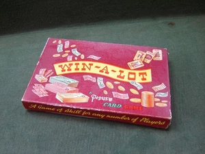 Vintage 1951 Pepys Win-A-Lot Aktien Spiel mit Metall Pepys Münzen - Bild 1 von 13