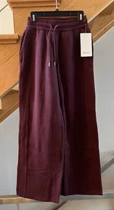 NWT Lululemon Scuba Mid-Rise Wide-Leg Pant Short ~ Sz XS ~ Garnet - Picture 1 of 9