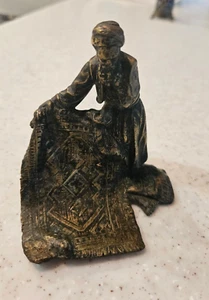 vintage solid brass/bronze Rug Seller Turkey paperweight curio c.1965 3"x3.5" - Picture 1 of 8