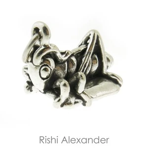 925 Sterling Silver Grass Hopper Charm - Picture 1 of 2